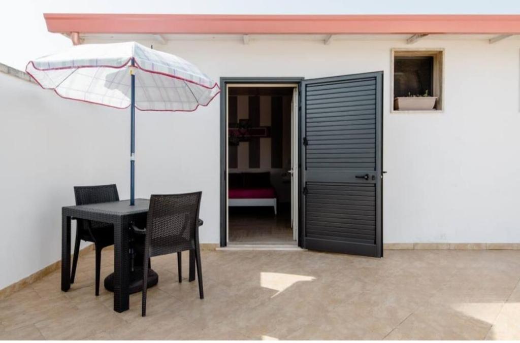 Briciola'S Rooms Porto Cesareo Exterior foto
